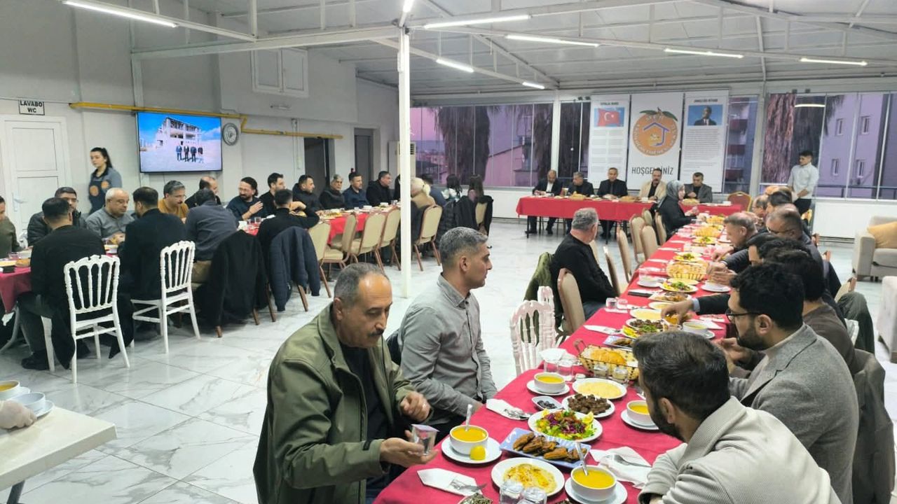 Özaydın, Öğretmenlerle İftarda Buluştu