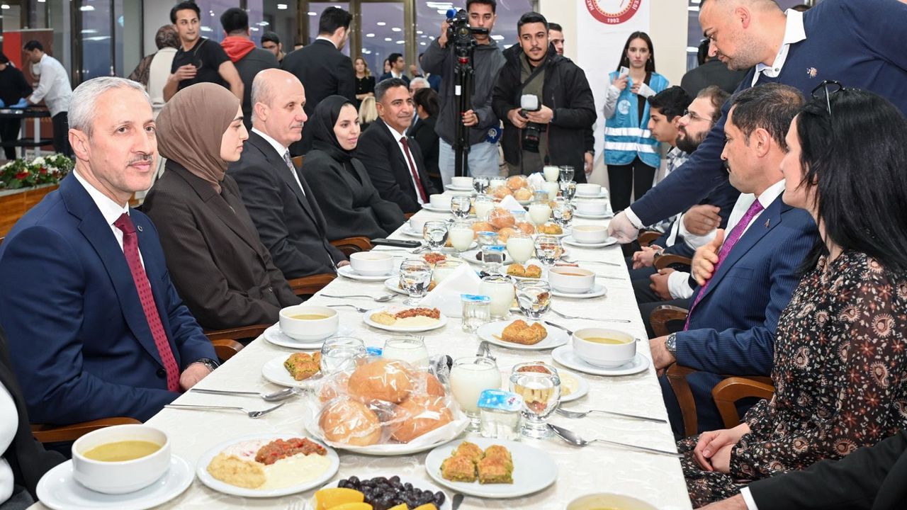 YÖK Başkanı Özvar Hatay’da İftara Katıldı