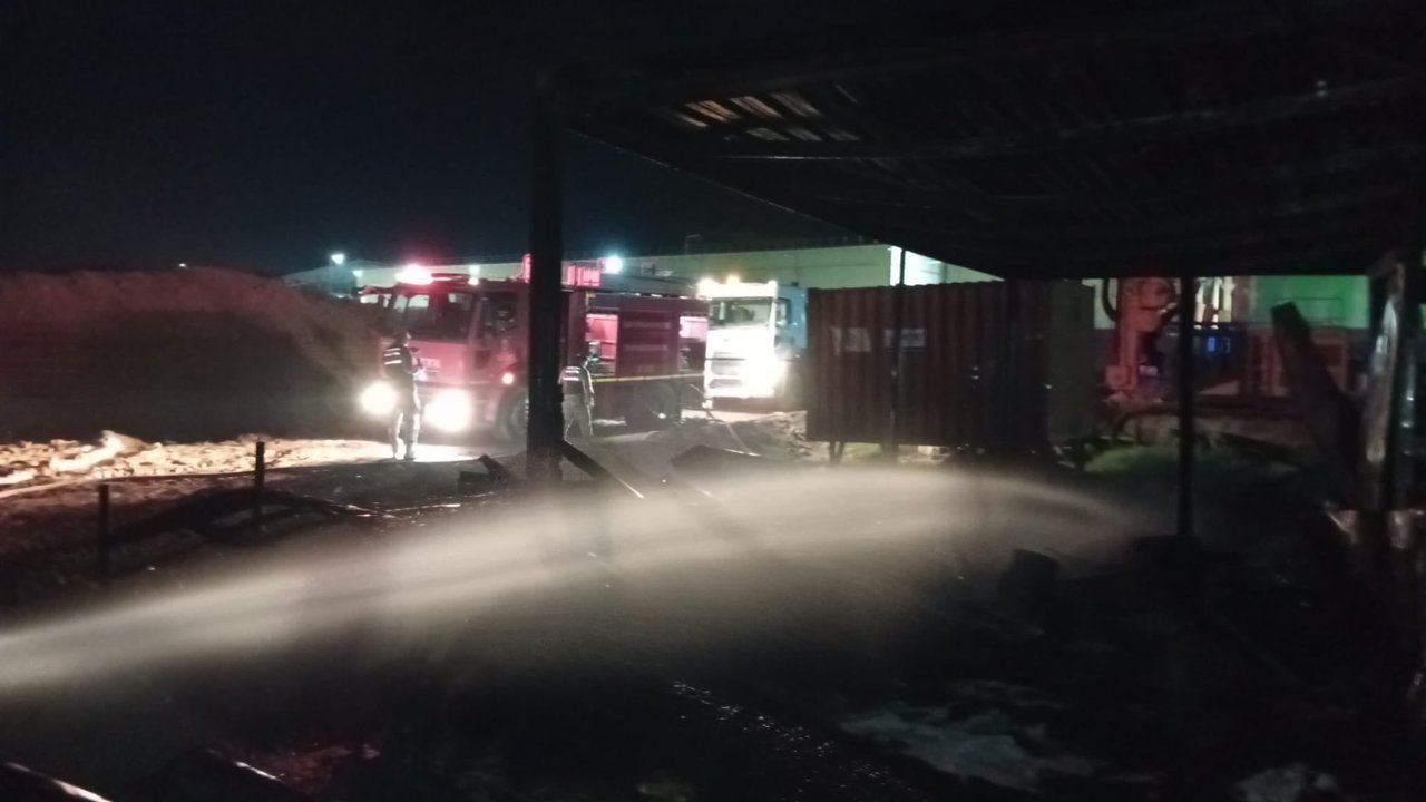 Erzin OSB’de Konteyner Yangını