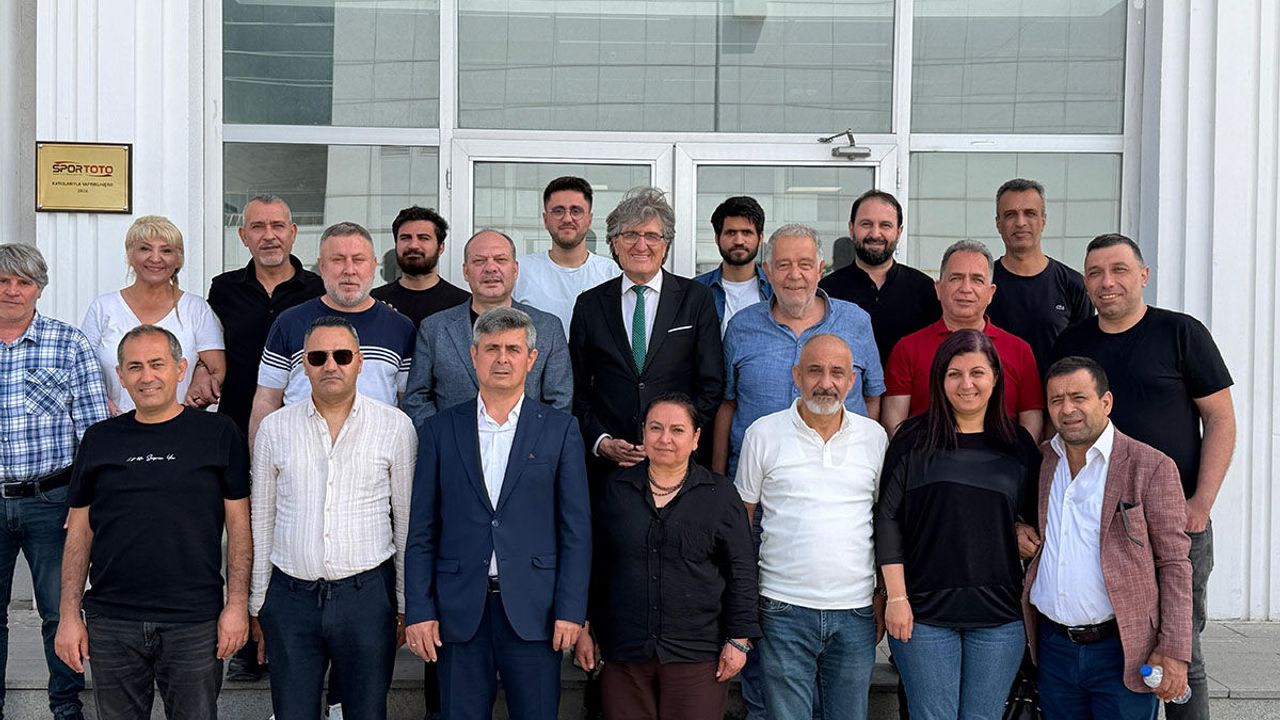 Gazetecilerden Gençlik Ve Spor Müdürlüğü’ne Ziyaret