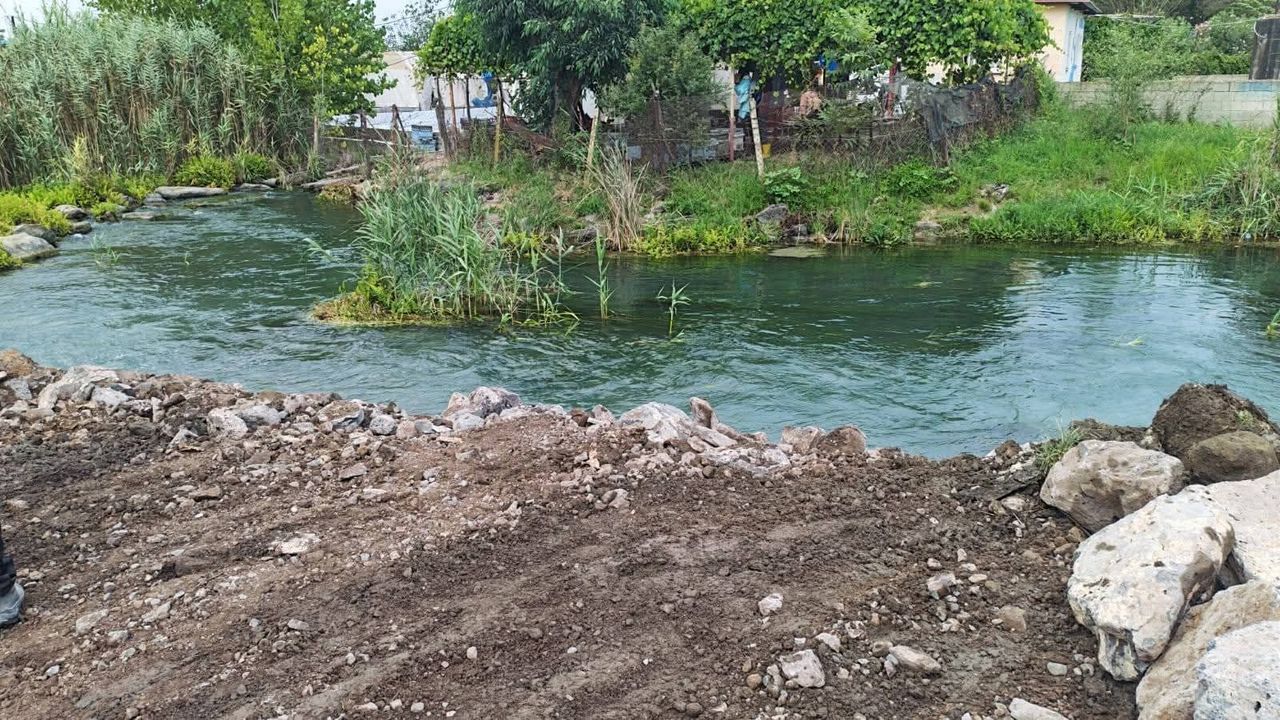 Erzin Burnaz Plajı’nda Tatlı Su Kaynağı İçin Dolgu İddiası