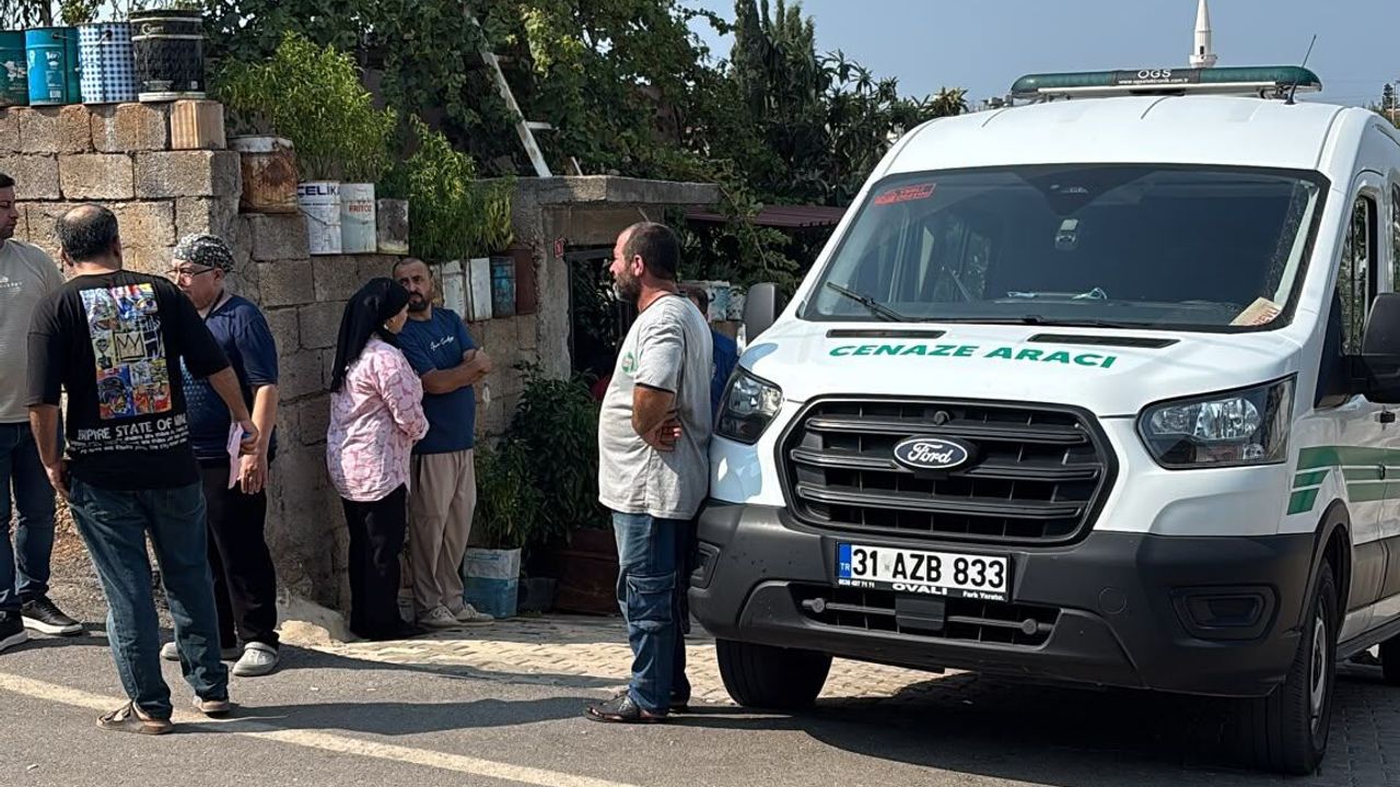 İskenderun’un “Polis Ahmet’i” Evinde Ölü Bulundu!