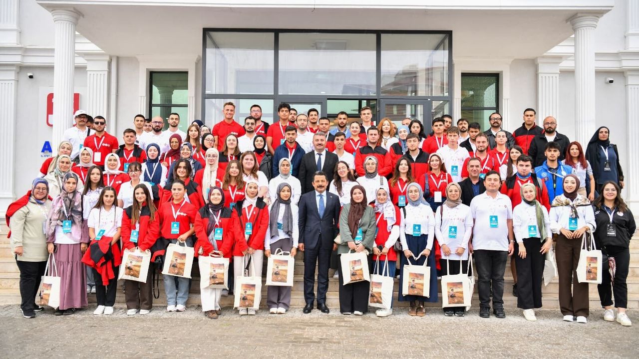 İskenderun Gençlik Merkezi, Kırşehir’de…