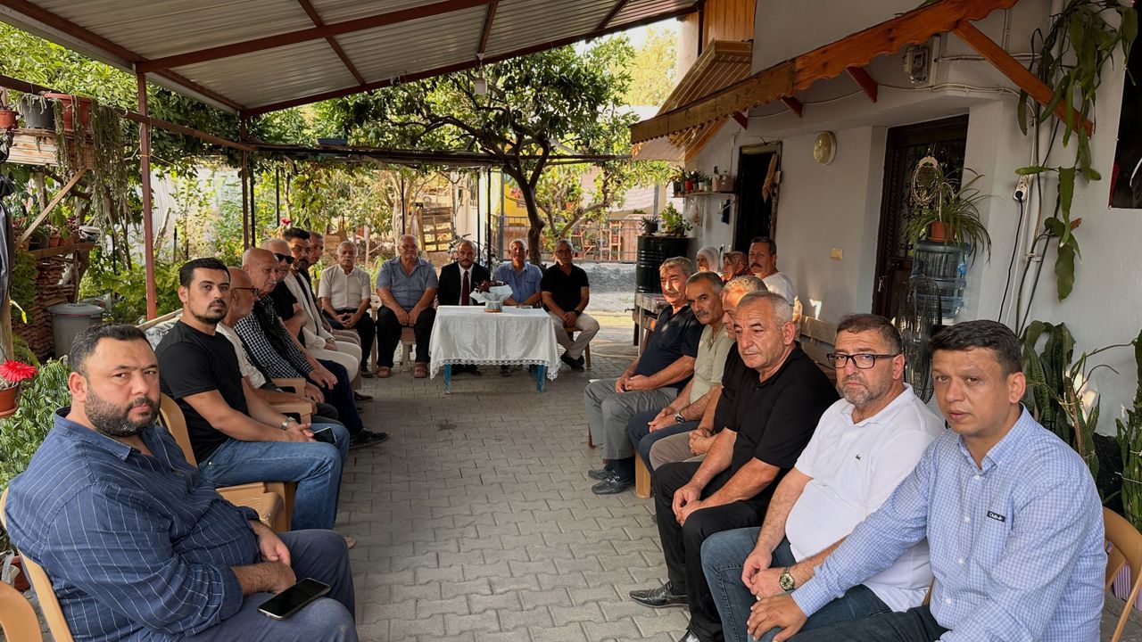 Dörtyol’da MHP’lilerden Şehit Ailesine Ziyaret