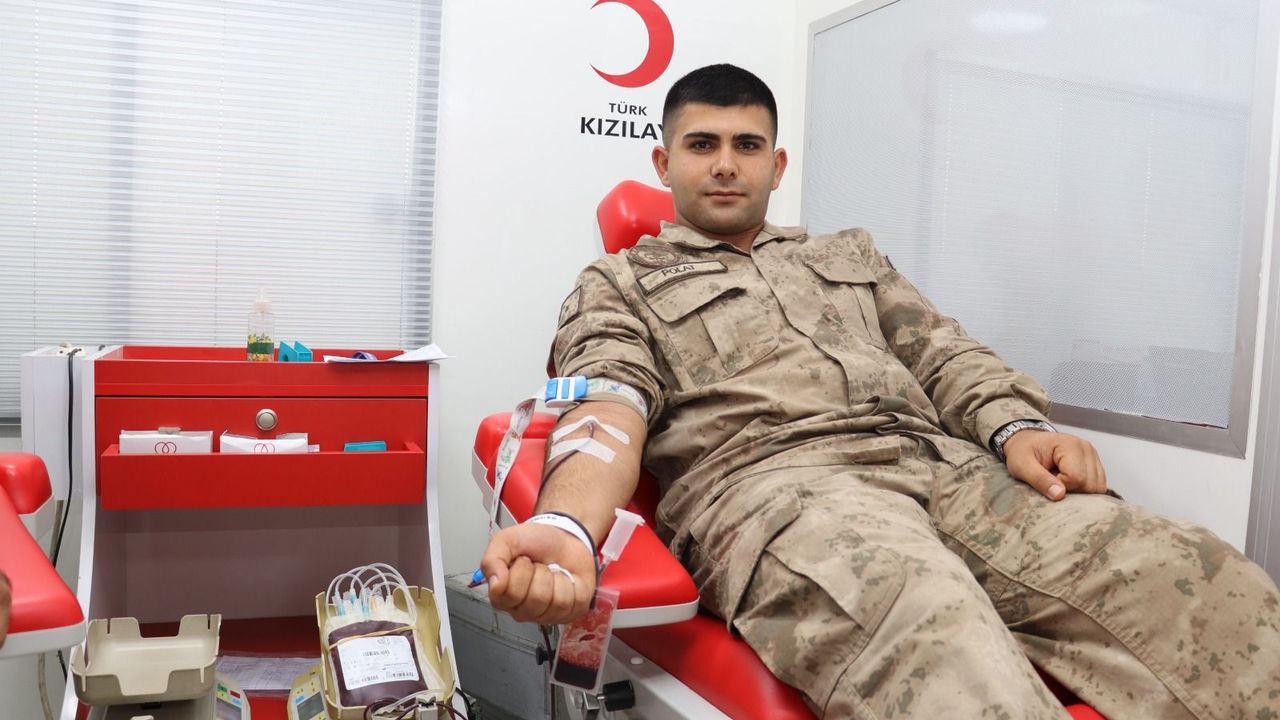 Hatay’da Jandarmadan ‘Hayat Kurtaran’ Kan Bağışı…