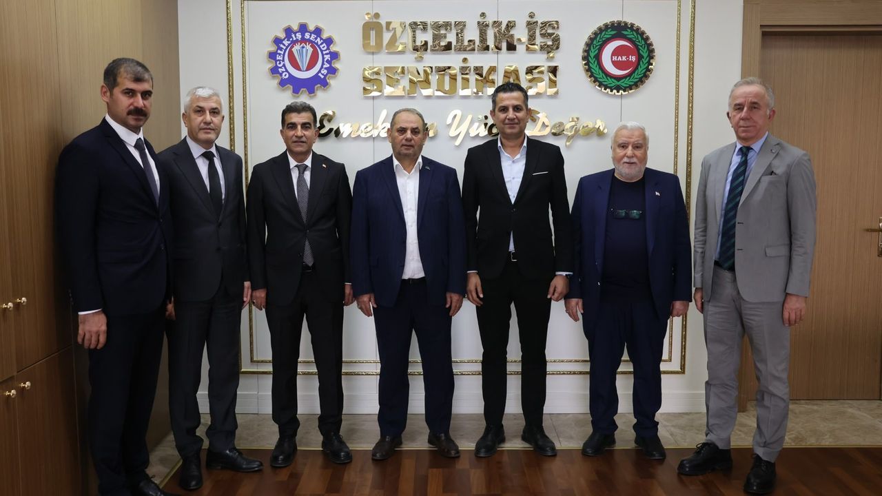 Özçelik-İş’de Yeniden Görev Dağılımı