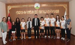 Türkiye ikincisi sporculardan Başkan Aydın'a ziyaret