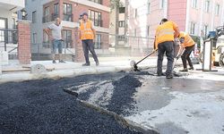 Mahalleliler talep ediyor, Bakırköy Belediyesi yapıyor.