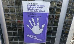 Konak’tan şiddete karşı dev afiş: Sessiz kalmıyoruz!