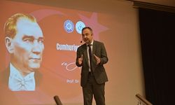 Prof. Dr. Hasan Mert, “Cumhuriyet’e Giden Yol”u anlattı