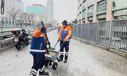 Akom Saat Verdi: Öğle Saatlerine Dikkat