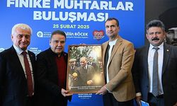  Başkan Muhittin Böcek'ten Finike'ye ziyaret