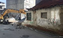 Osmangazi’de metruk bina temizliği