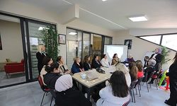  Bayraklı’da kadınlar danışma merkezi atölyelerinde buluşuyor