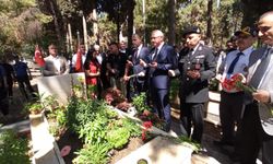Protokolün Bayram arifesi mezarlık ziyareti…
