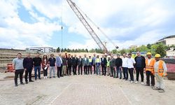 Büyükakın, KOÜ Camii ve Otopark inşaatını inceledi 