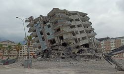 İskenderun’da Yıkım Sırasında Panik…