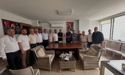 Muhtarlar Derneği’nden Vekil Özel’e Teşekkür Plaketi