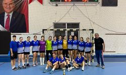 İskenderun Belediyesi Kadın hentbol takımından başarı...