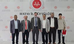 Karabatak mahalle cami imamına plaket