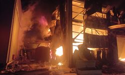 Sünger Deposu Yandı