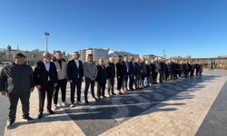 İGC üyeleri Ata’nın manevi huzuruna çelenk sundu…