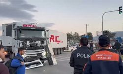 TIR’la çarpışan Minibüs iki araca da zarar verdi!