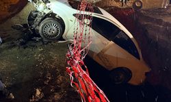 Araç çukura düştü