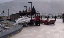 Fırtına Ramazan Organizasyonu Stantlarını Denize Uçurdu