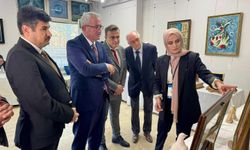 İskenderun’da “Sanatın Diliyle Değerlerimiz” Sergisi Açıldı