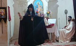 Ermeniler Karasunmanuk Kilisesi'nde buluştu...