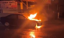 otomobil yandı
