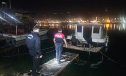 İskenderun’da Balıkçı Barınağına Gece Operasyonu