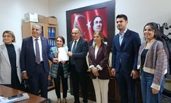 CHP Hatay İl Başkanı Gönenç mazbatasını aldı