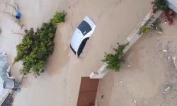2 Kişi Hayatını Kaybetti, Köprüler ve Yollar Çöktü…
