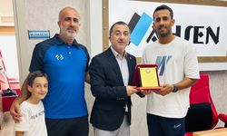 Payas Demir Sporlulardan SP’li Öksüz’e Ziyaret