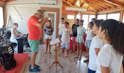 Enkaz Altından Çıkan Koroya Almanya’dan Davet