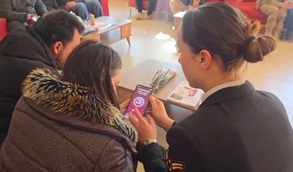 Jandarma, Görme Engelli Vatandaşlara KADES’i Tanıttı