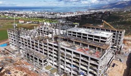 Validen İskenderun’da bir dizi ziyaret…