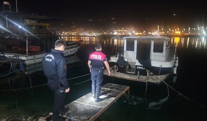 İskenderun’da Balıkçı Barınağına Gece Operasyonu