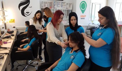 Bu Lisede geleceğin güzellik uzmanları yetişiyor…