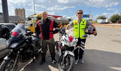 Motosiklet Tutkunu iki Arkadaş  Umre Yolunda Sınırı Geçti