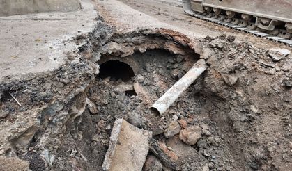 Yayladağı’nda 30 Yıllık Kanalizasyon Hattı Yenileniyor
