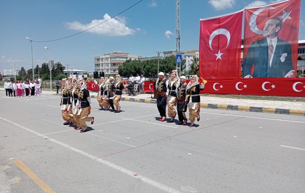 Erzin’de 19 Mayıs Coşkusu Yaşandı