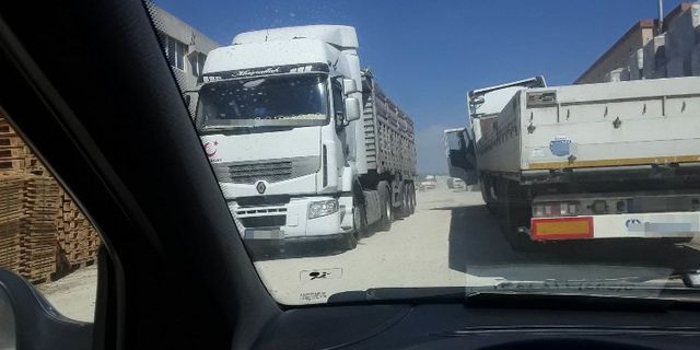 Bilecik'te yolları işgal edilen köylüler dertli!