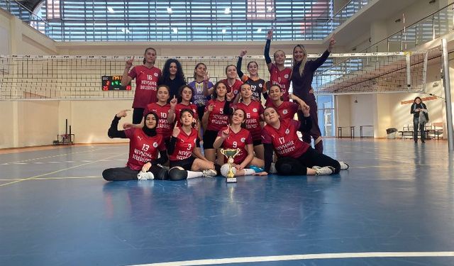 Voleybolda Nevşehir Belediyesi rüzgarı