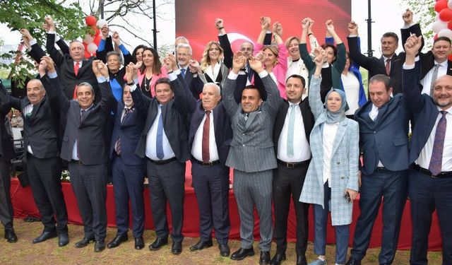 CHP Bursa'da bayramlaşma coşkusu