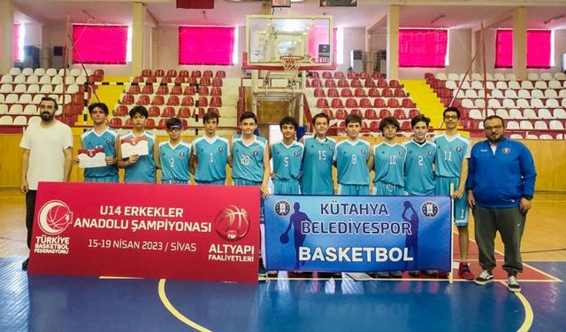 Genç basketbolculardan Türkiye başarısı