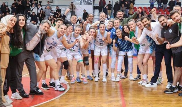 İzmitli Periler Play-Off’a zaferle başladı