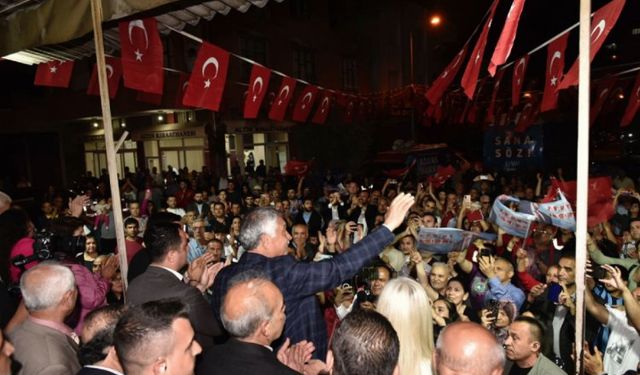 Başkan Karalar'dan gece mitingi